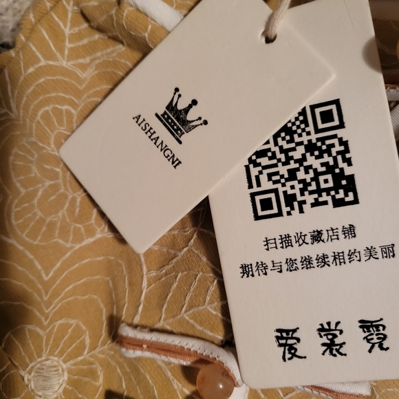 NWT Gold qipao / midi cheongasm small - Picture 5 of 6